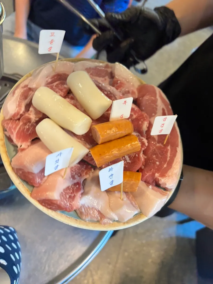 Full spread of the mixed grill for two, 600g