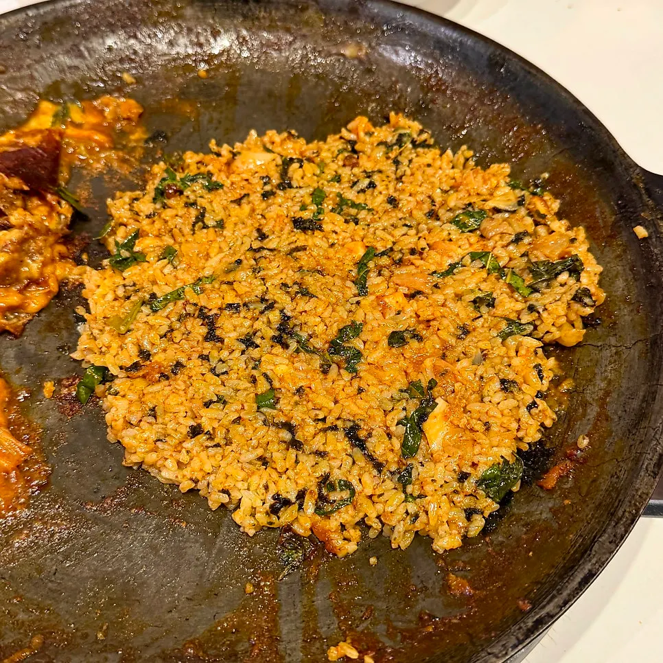 세트로 나온 닭갈비와 막국수