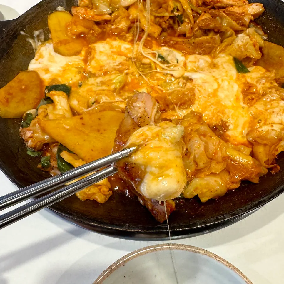 매장에 걸린 블루리본 선정 표시