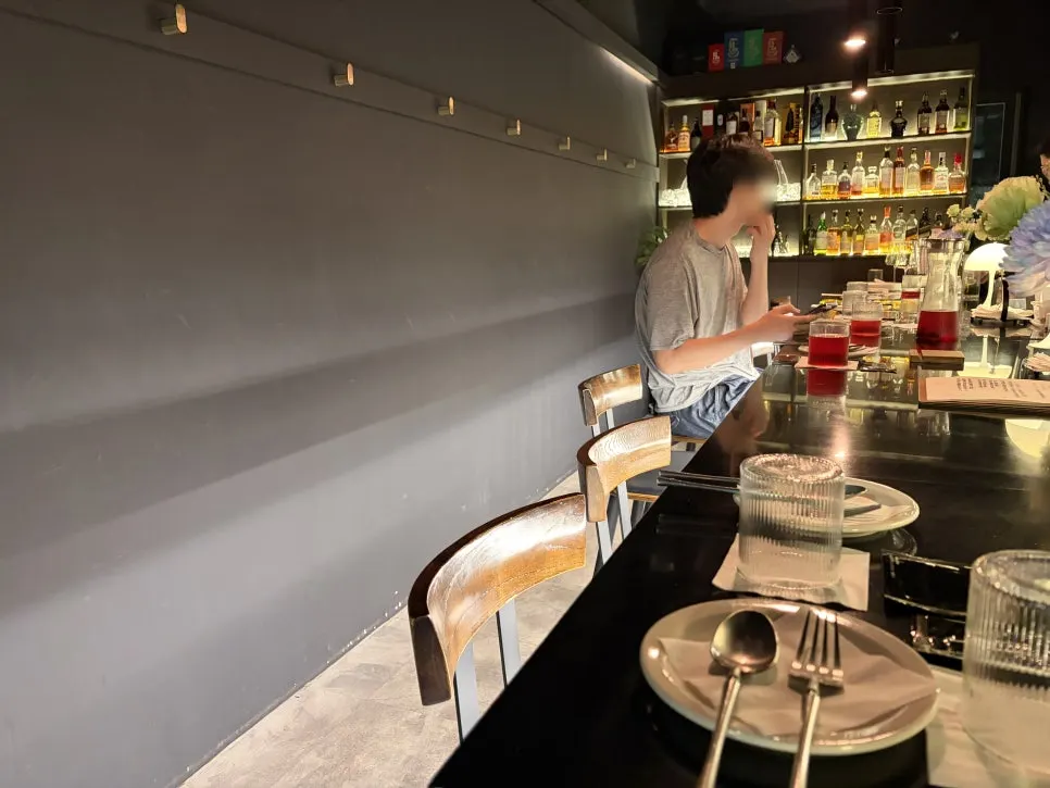 통창이 있는 N.G.T 테이블석