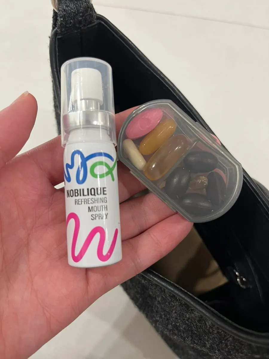 Nobilique oral spray introducing its convenient use
