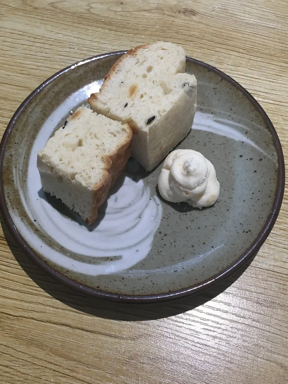 따끈한 포카치아 단면