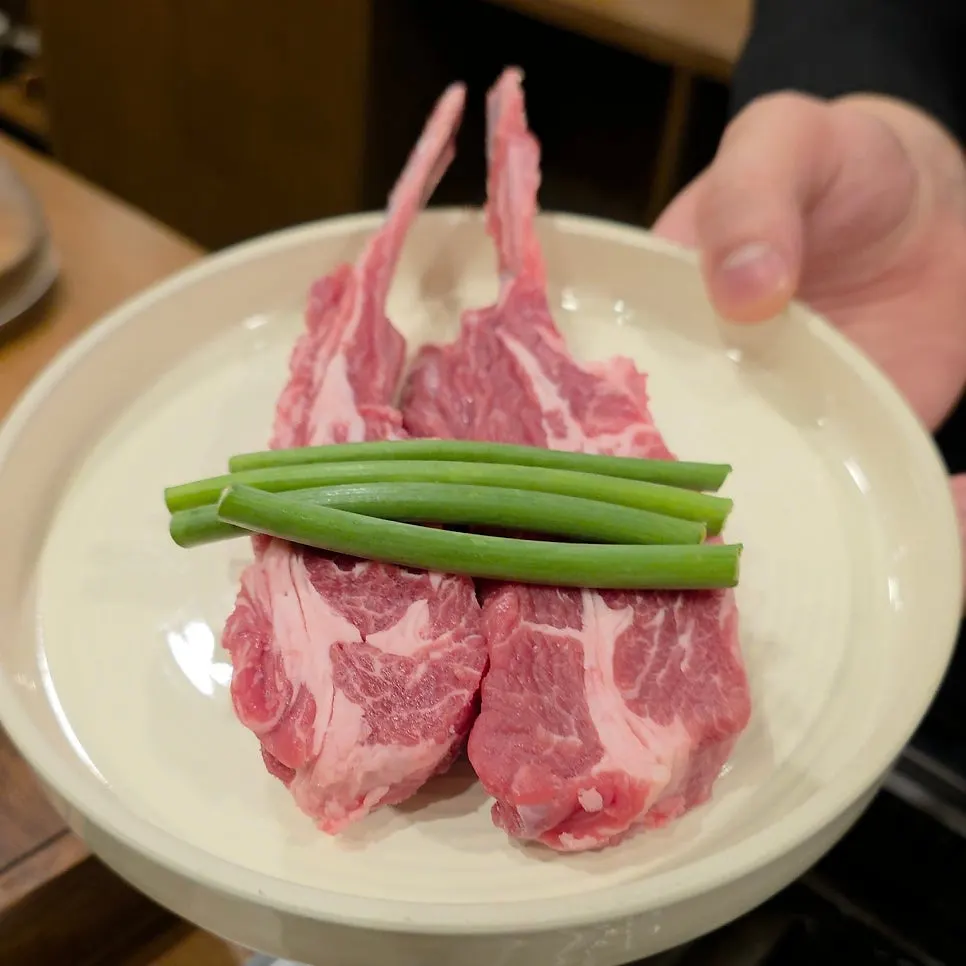 Plate of grilled lamb ribs at Nokji Bundang Jeongja Branch