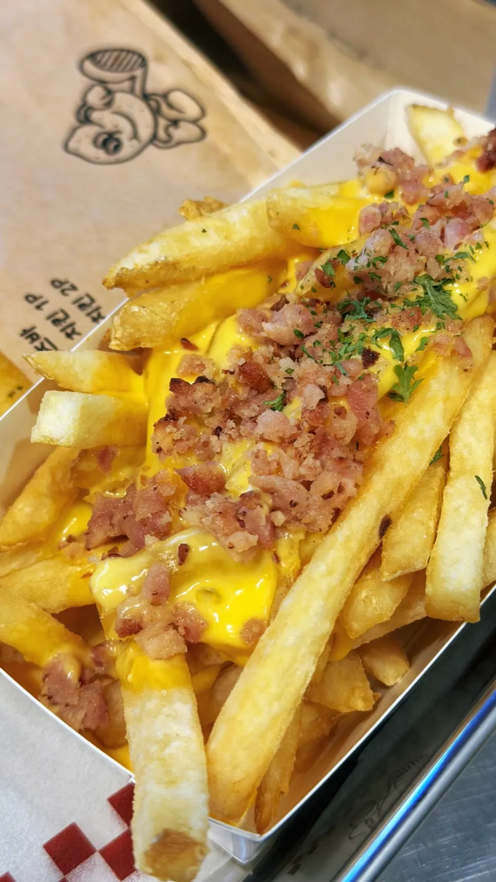 치즈베이컨프라이와 넉넉한 재료