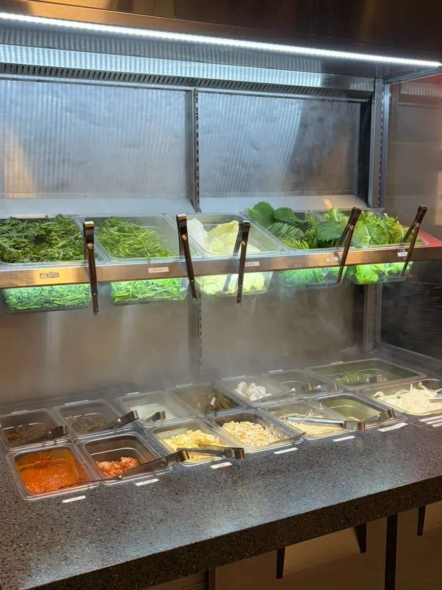 Inside Daepae Market Gangnam Nonhyeon Branch