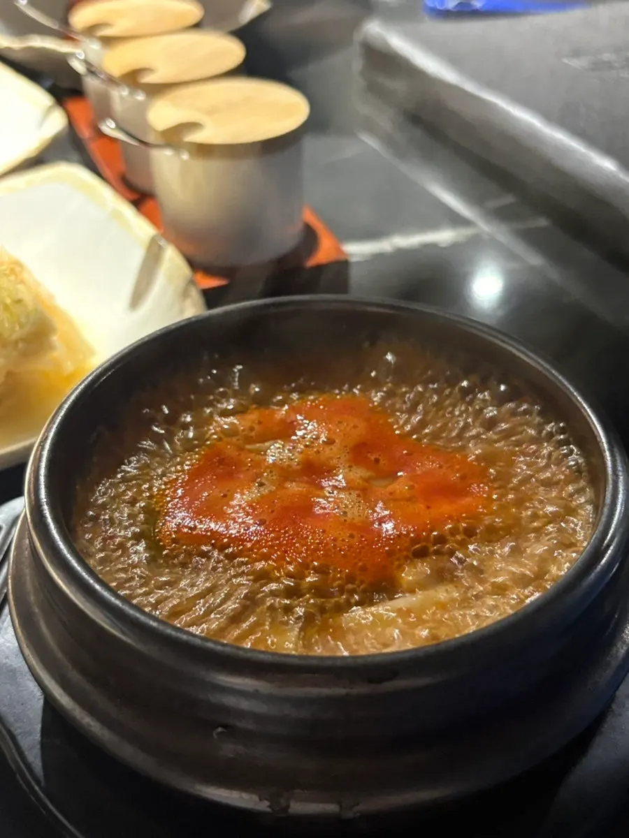 먹기 좋게 잘린 한우 구이