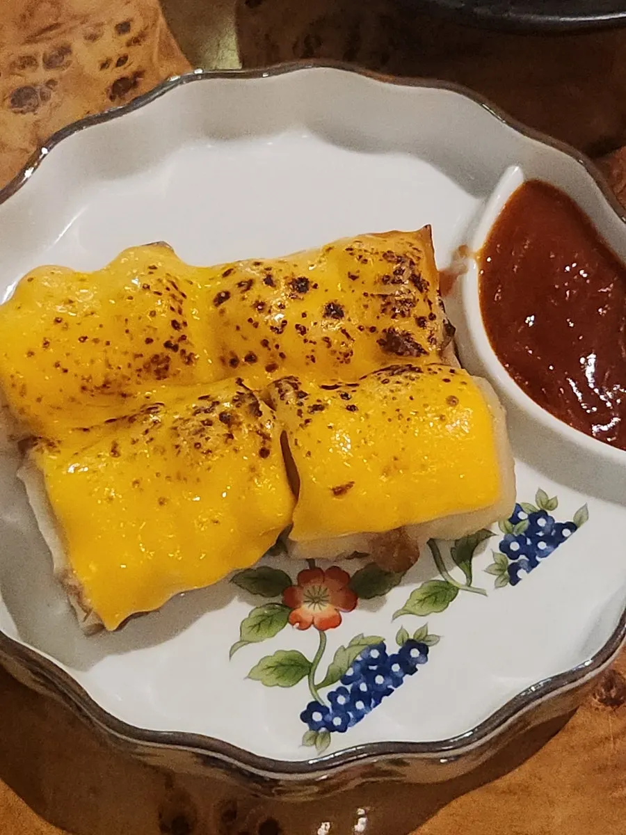 Cheese tsukuwa served warm
