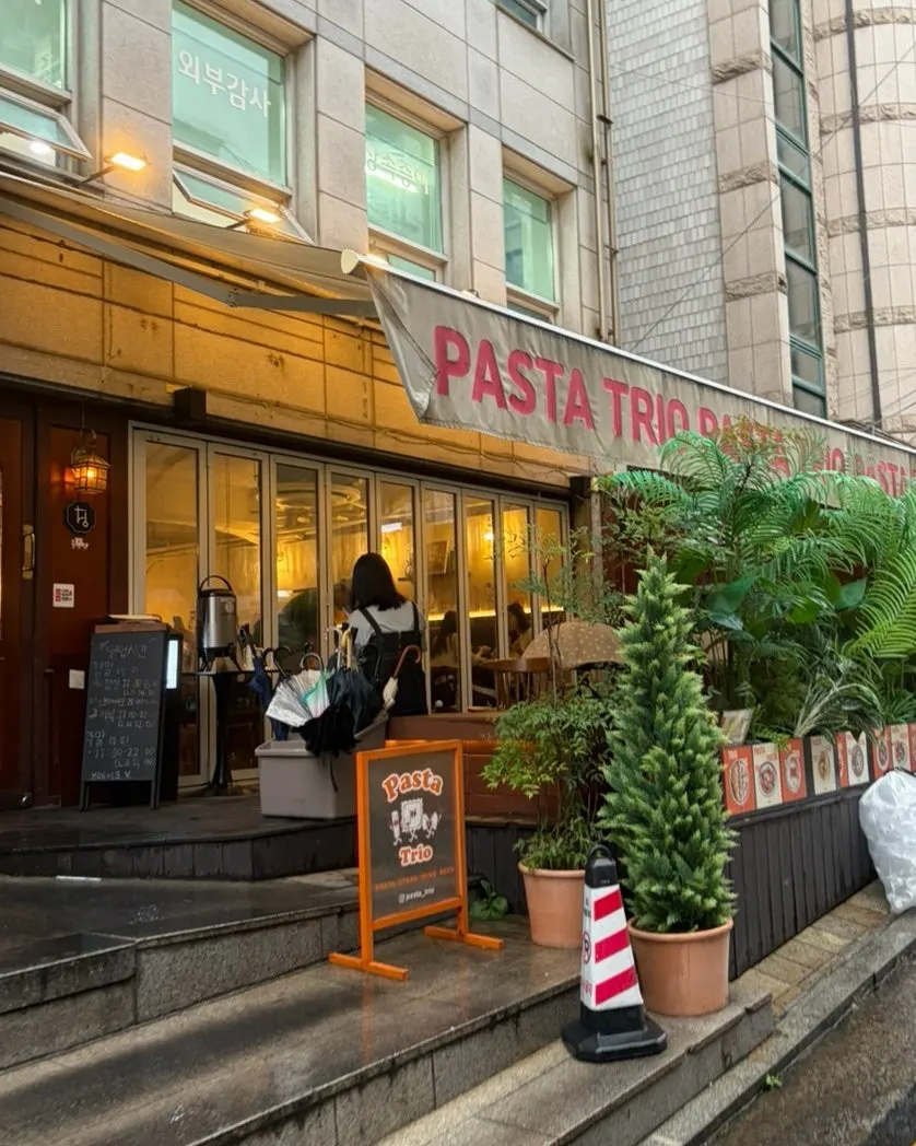 Visiting Pasta Trio for a blind-date meal