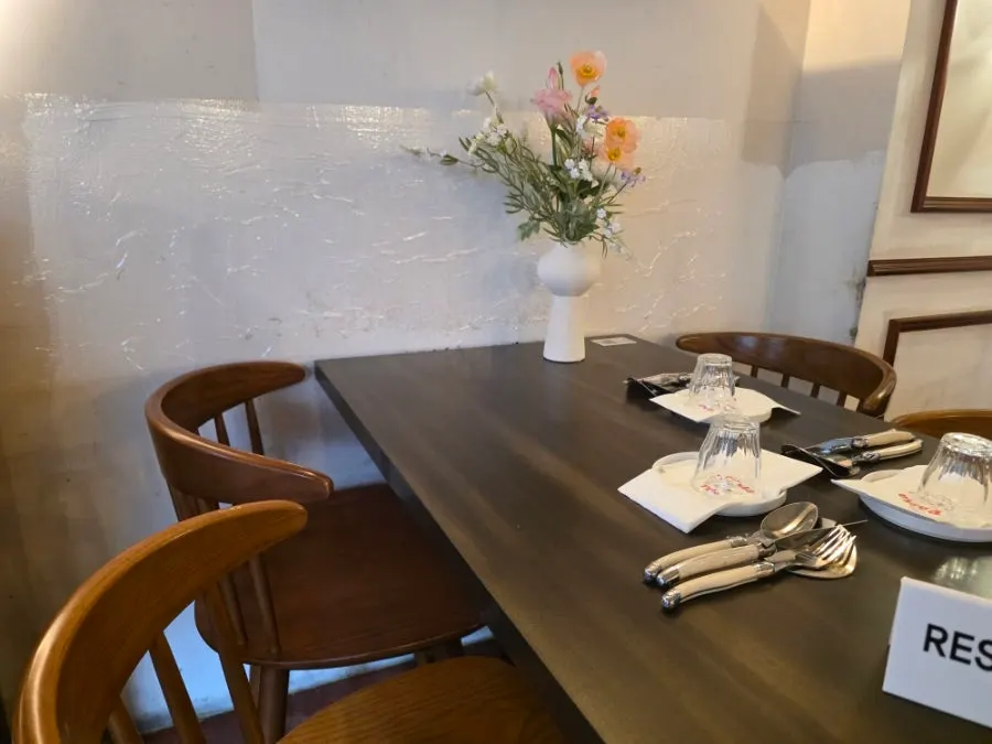The restaurant packed with weekday evening diners