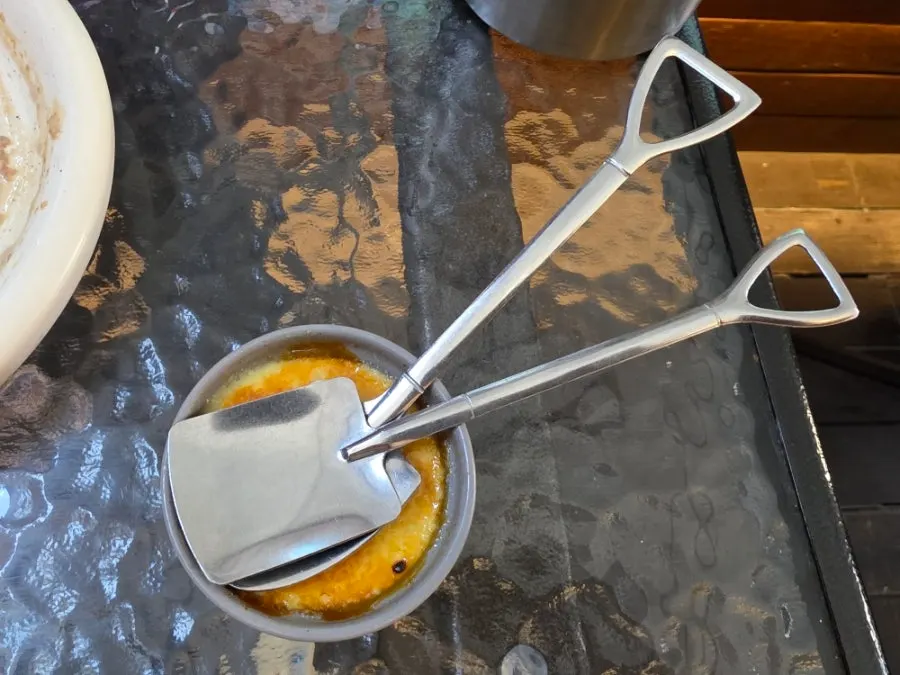 Crème brûlée priced at ₩1,000 per main ordered