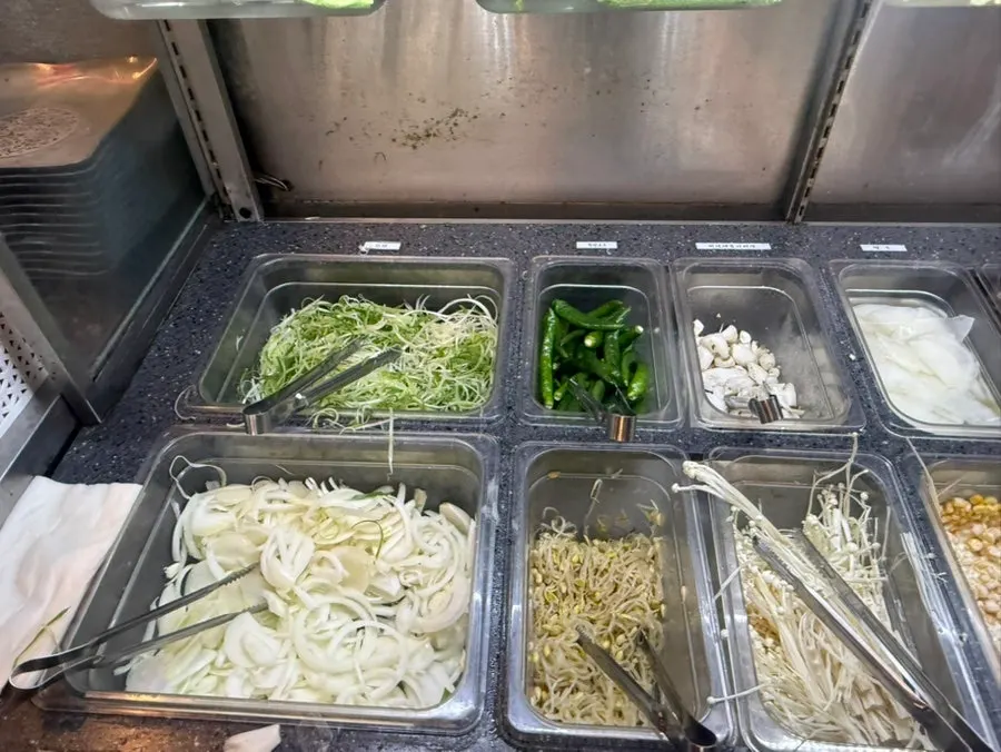 고기 곁들임 반찬 셀프바