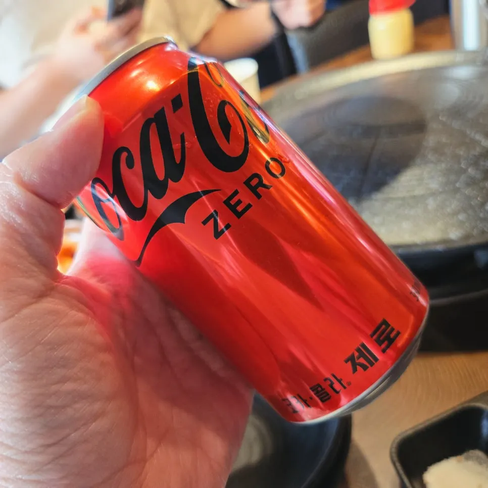 식사 마무리로 마신 제로콜라