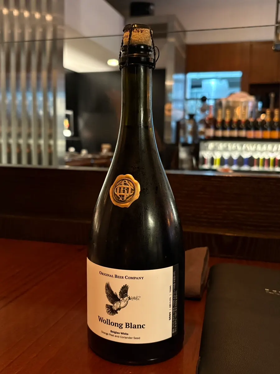 OBC Wollong Blanc beer served at Luna Vine