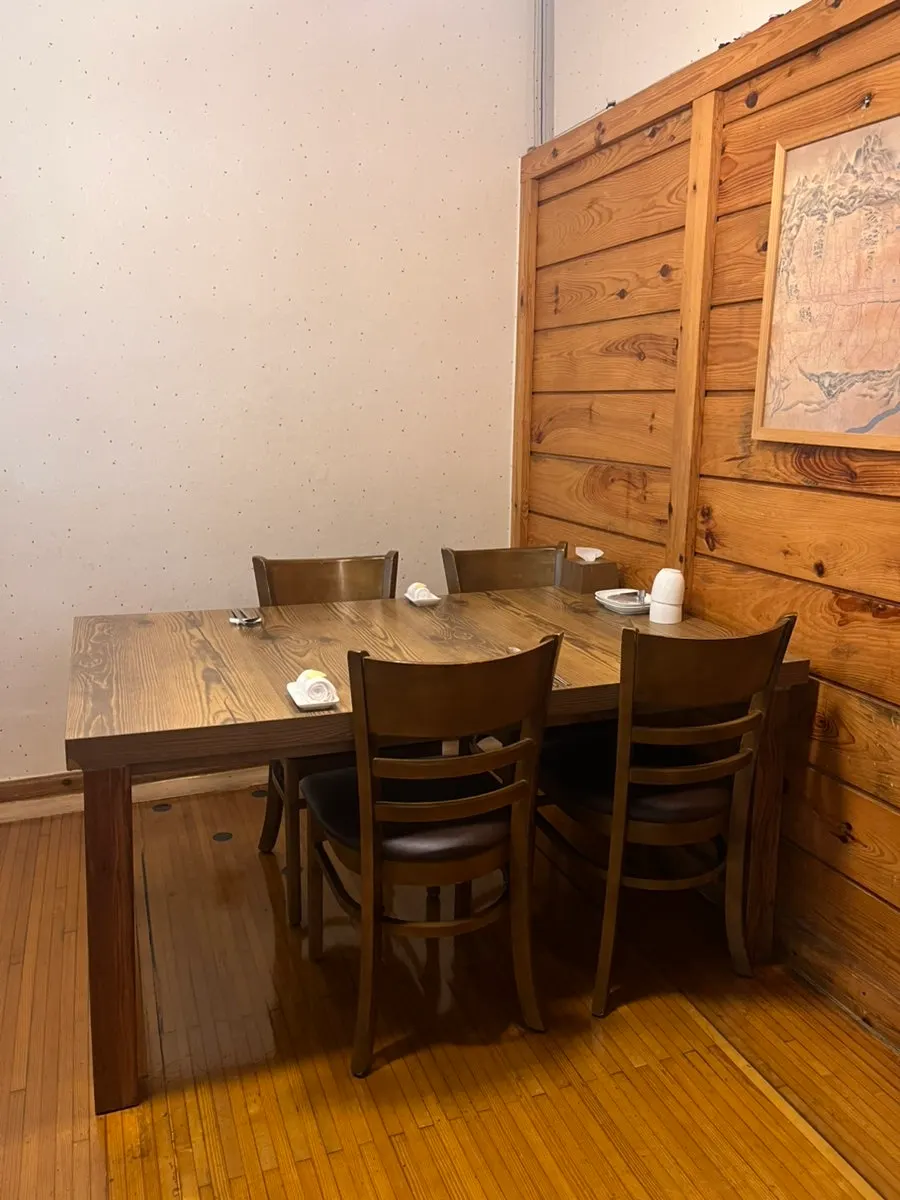 Tranquil hanok atmosphere