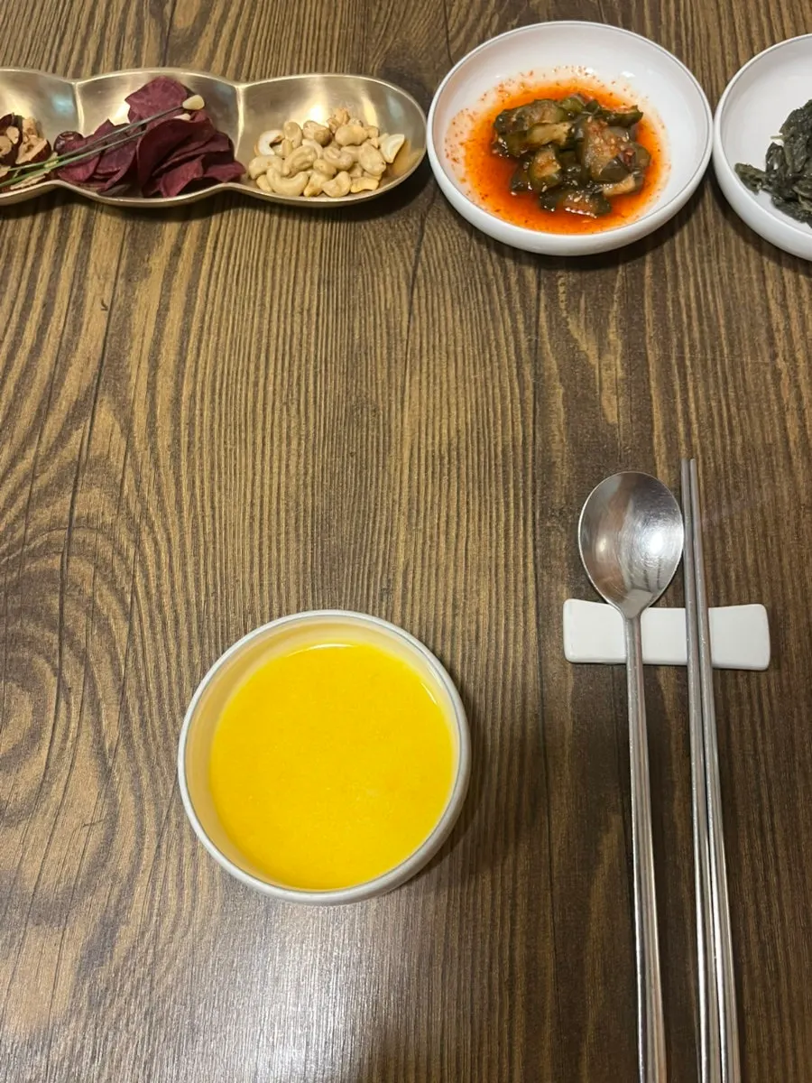 Sonamu Set Meal table setting