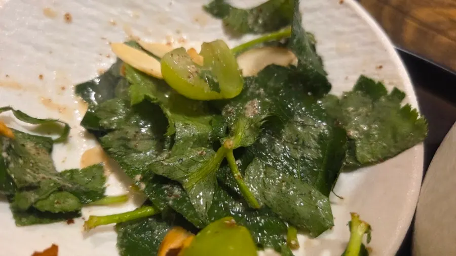 부드러운 갈비찜 접시