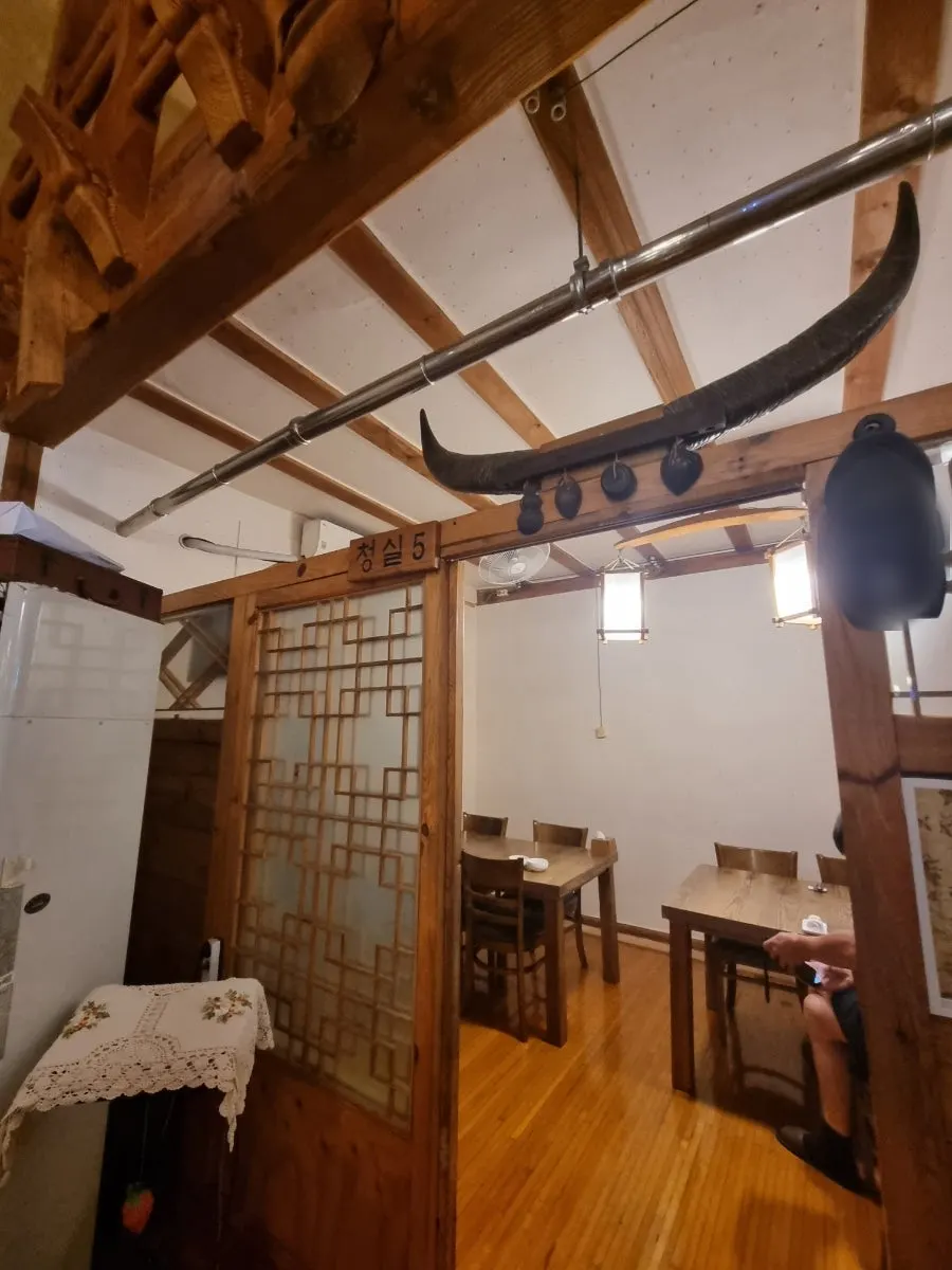 Interior decor of Sonamu Hanjeongsik