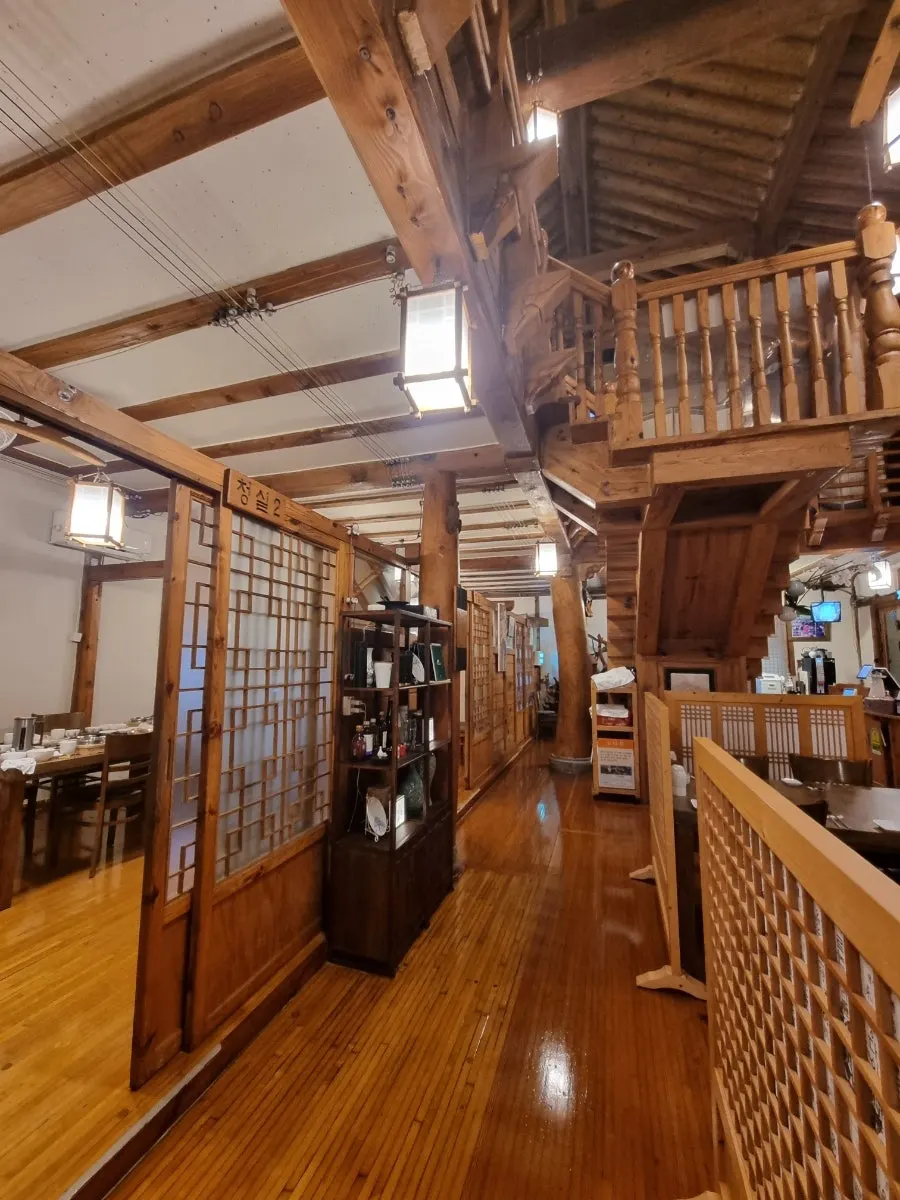 Seating area at Sonamu Hanjeongsik