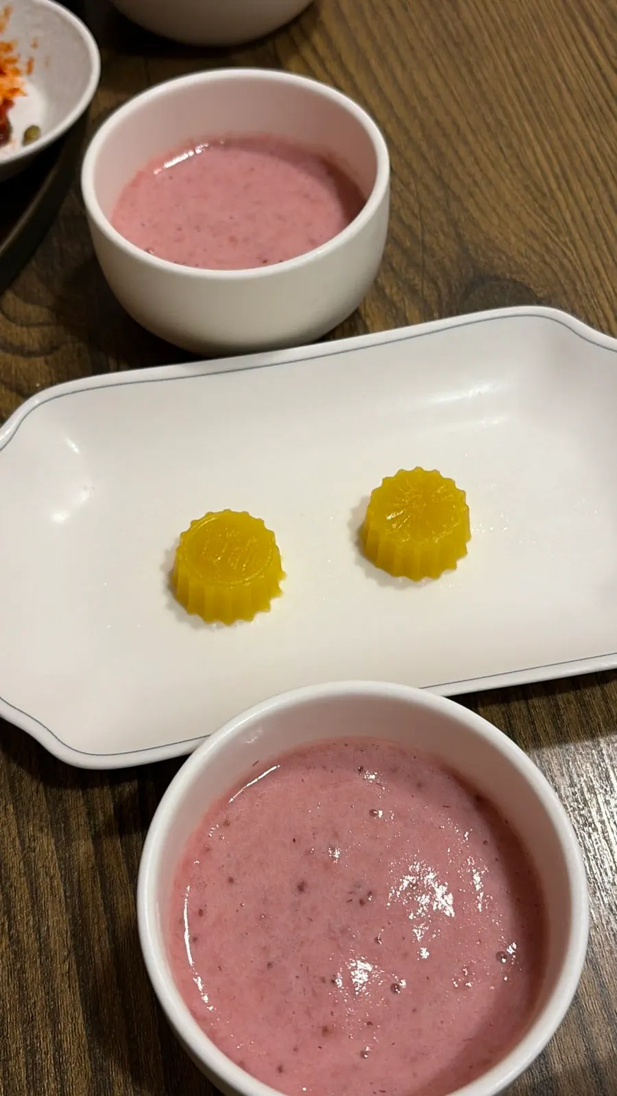 Yuzu yanggaeng and Nonsan strawberry juice served as the closing dish