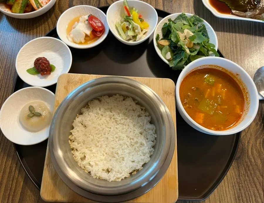 Close-up of the welcome course pumpkin porridge
