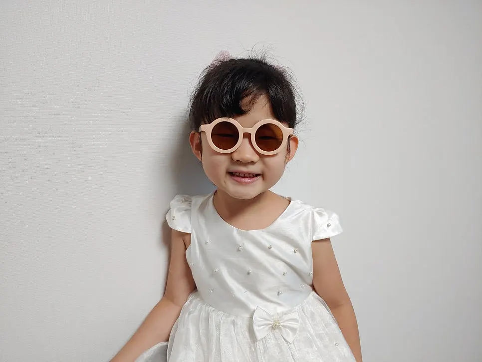 Nordic Bebe Greg & Co. children’s sunglasses with UV400 protection and a snug fit