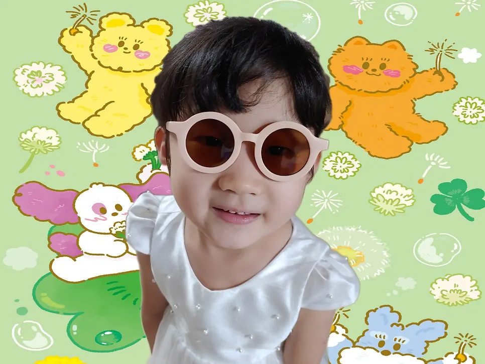 Children’s sunglasses with a childlike background