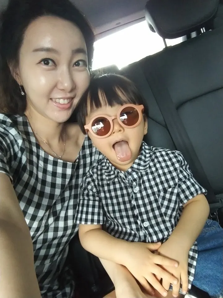 Photo introducing kids sunglasses