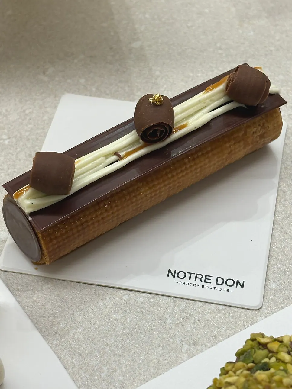 Signature Blanc with white chocolate mousse