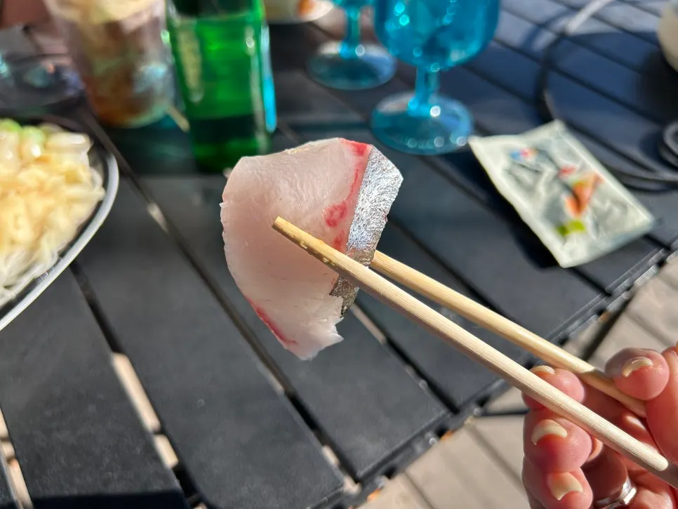 줄무늬전갱이 시마아지 회 접시