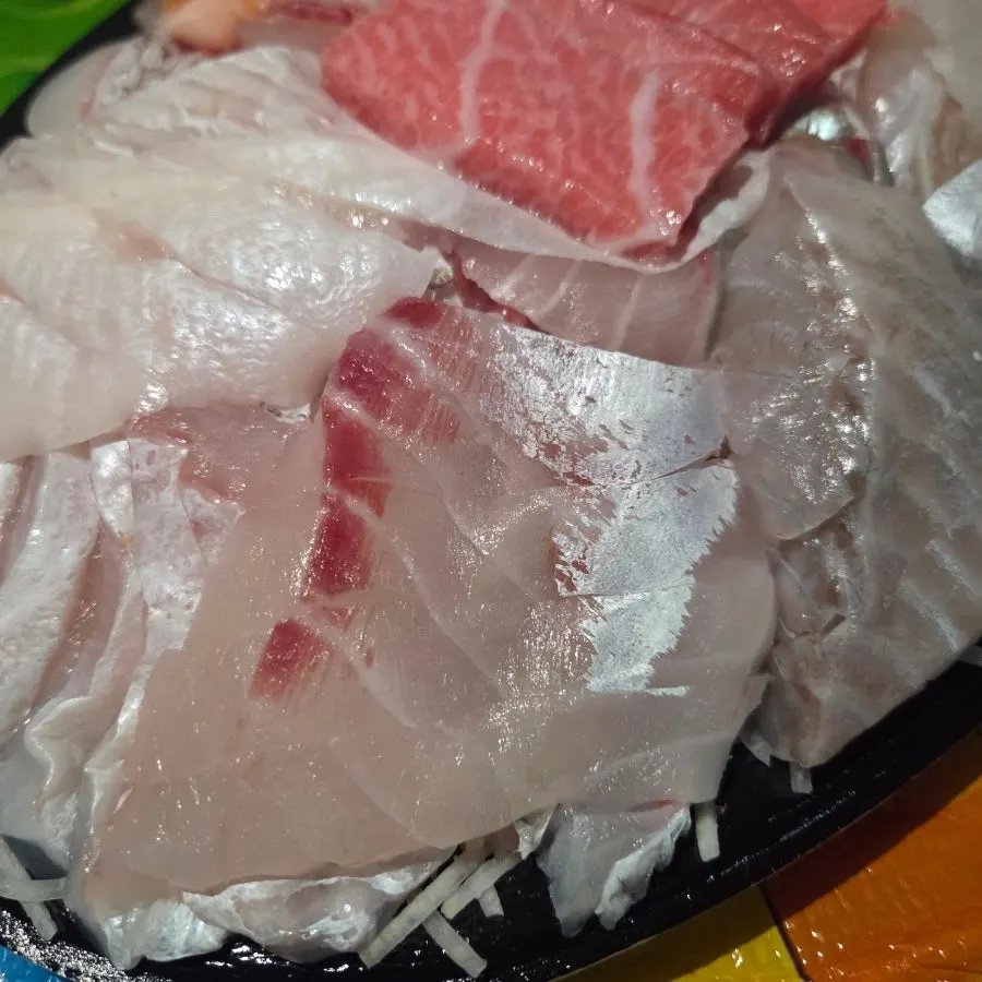 Large flounder fin sashimi selection