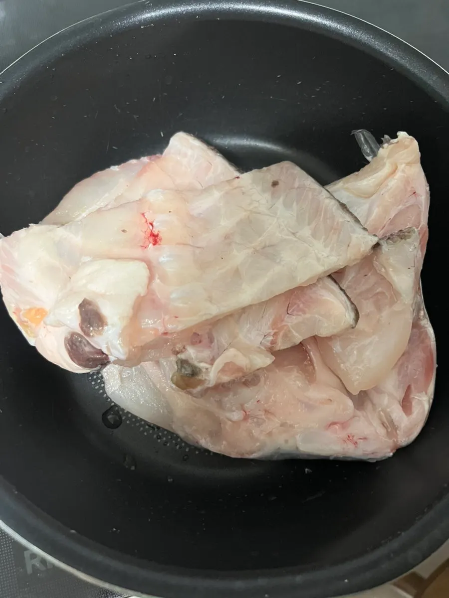 Meaty fish for the maeuntang stew
