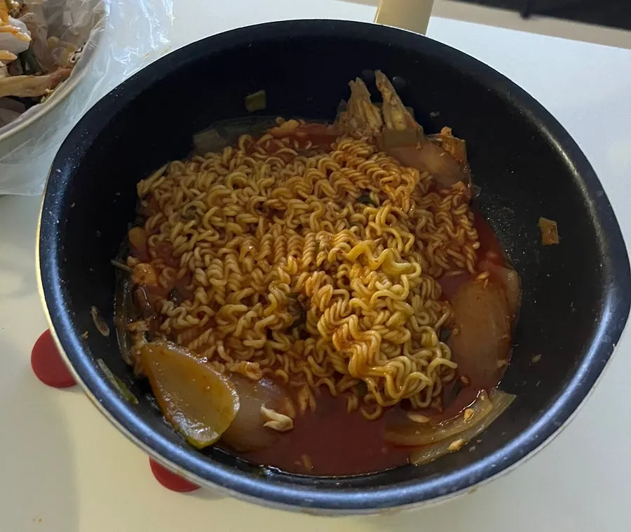 Pot of homemade fish maeuntang