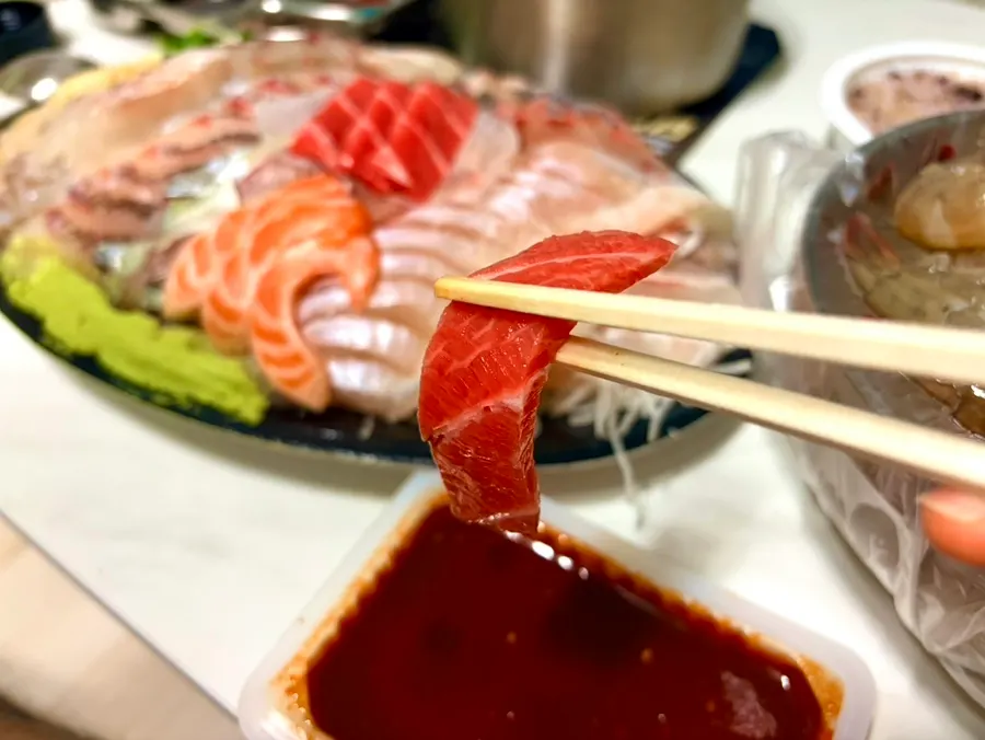 Sashimi de atún rojo congelado que se derrite en la boca