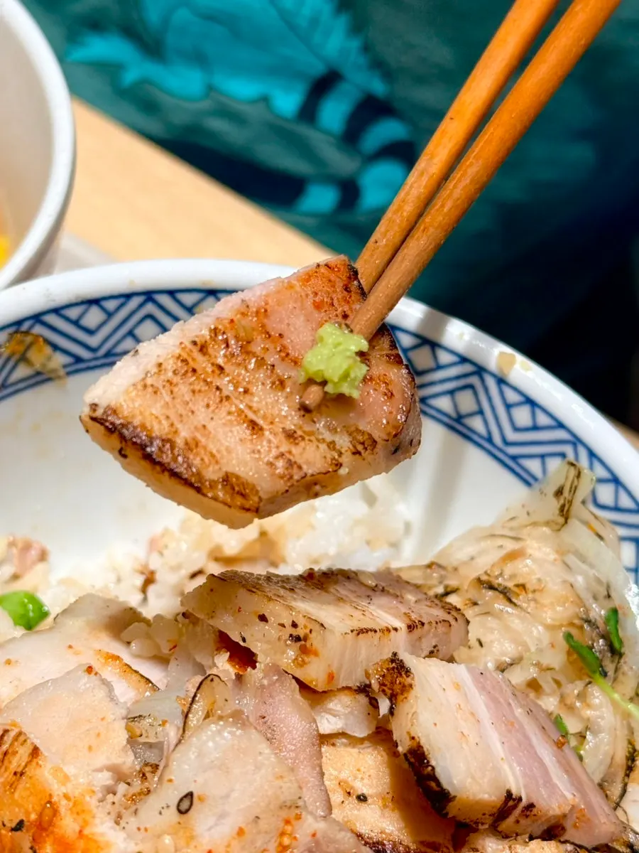 Chashu-don mixed with karai sauce