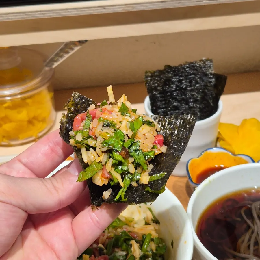 김에 싸 먹는 육회덮밥 한 쌈