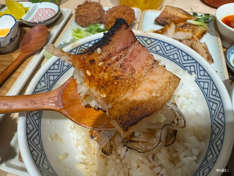 Chashu-don piled high with braised pork