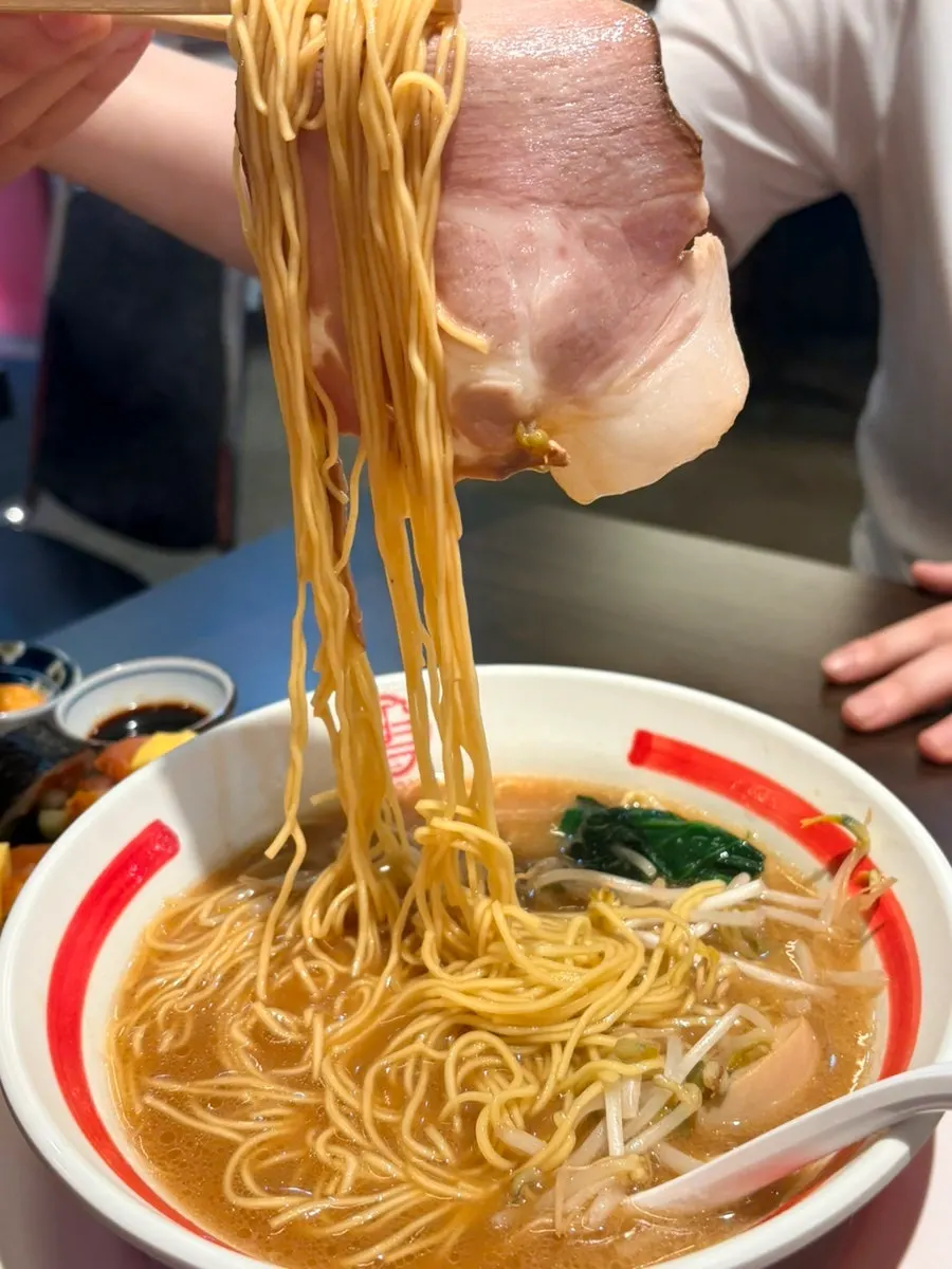Large salmon futomaki