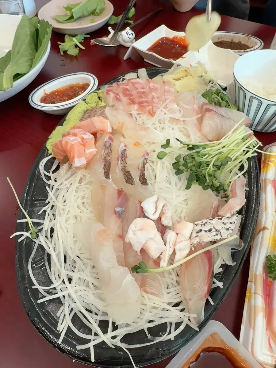 Housewarming sashimi takeaway including croaker