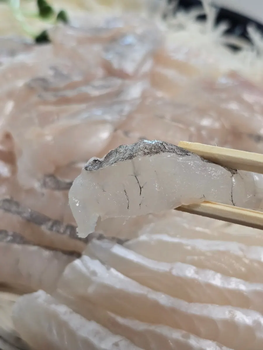 Mixed sashimi takeaway without wrap vegetables