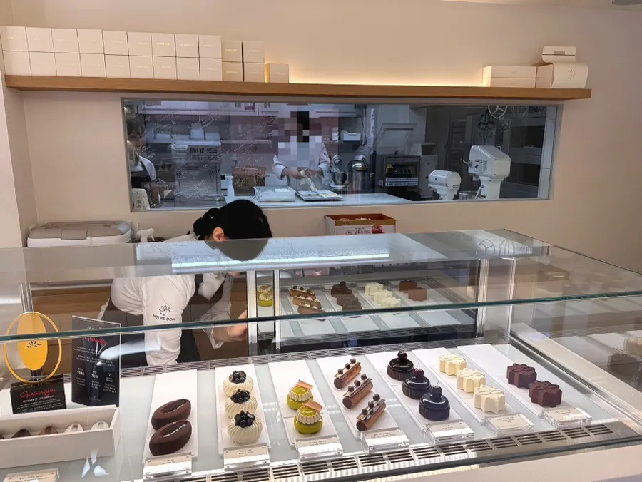Open pastry kitchen and workspace inside