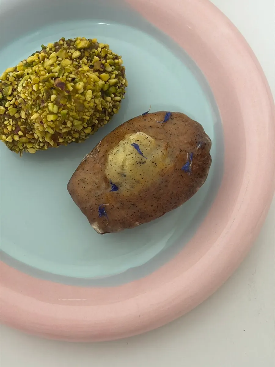 Notldun madeleines laid out at home