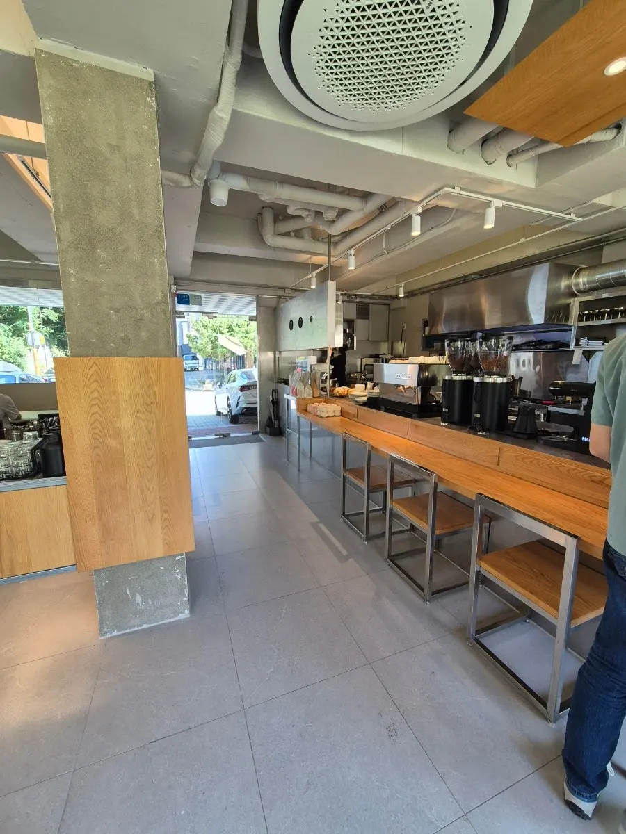 Bar table seating in front of the counter