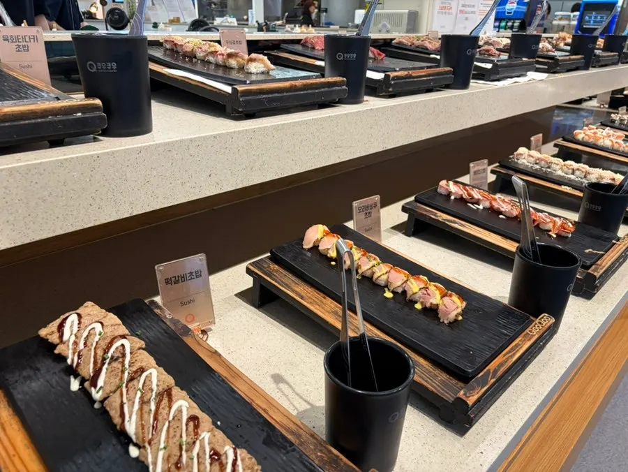 Sushi and roll corner