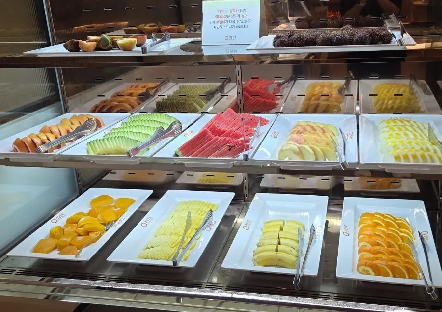 Marble ice cream and other ice cream desserts
