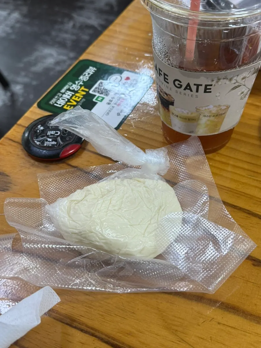 발라낸 등뼈 살코기 한 점