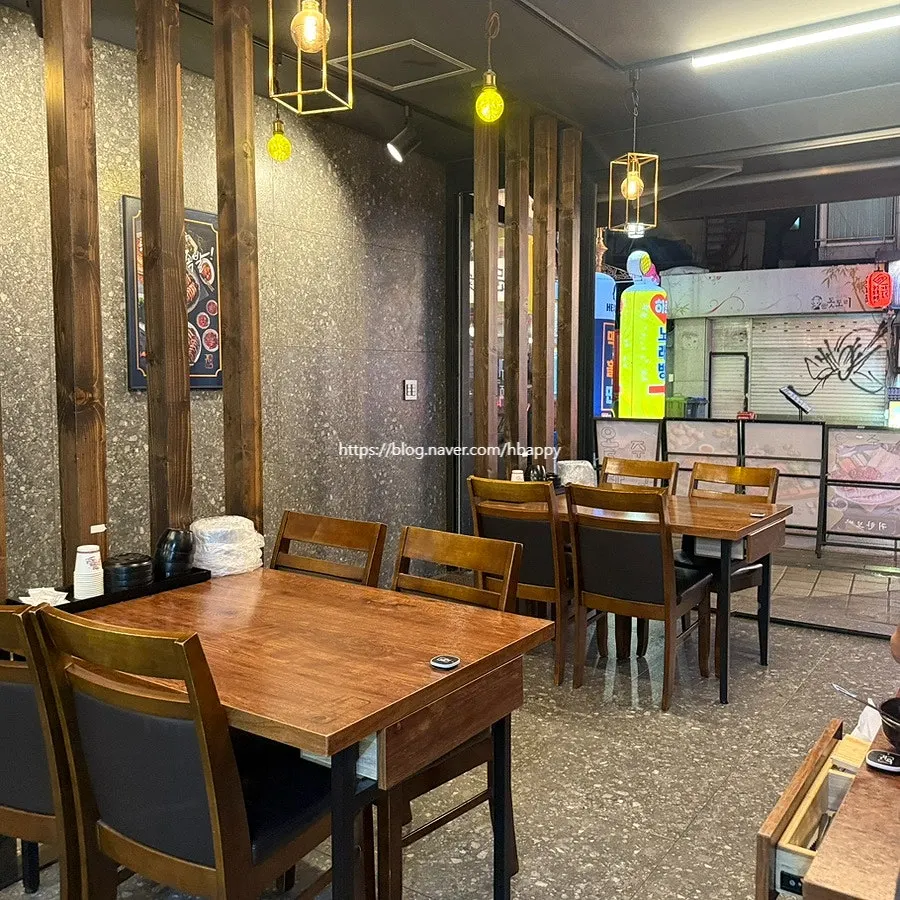 Spacious, clean jokbal restaurant interior