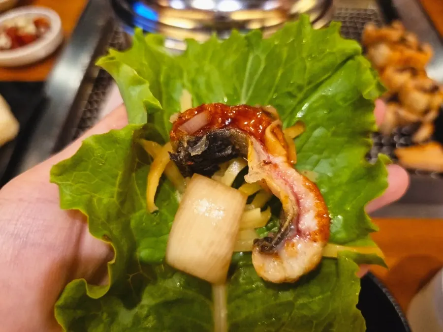 Eel cut into bite-sized pieces and grilled standing up