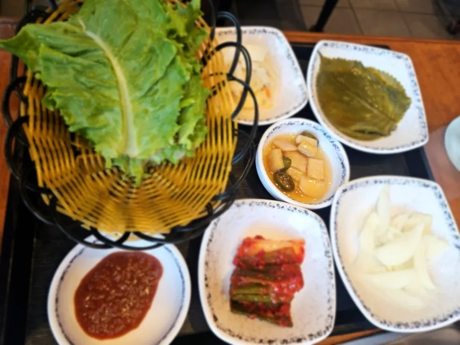 Jengibre, kimchi blanco y otros acompañamientos para la anguila