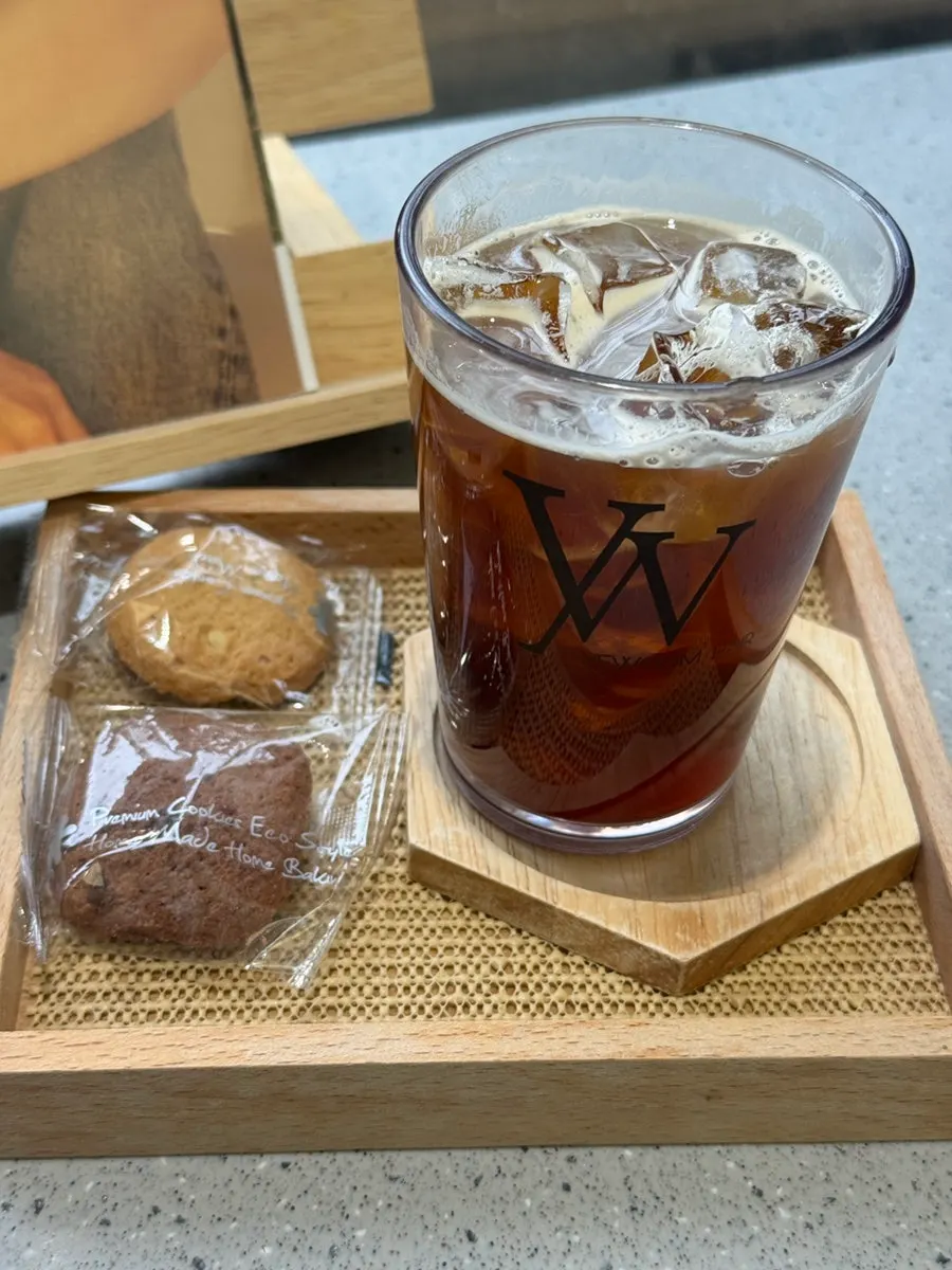 펌 대기 시간에 받은 손팩 서비스