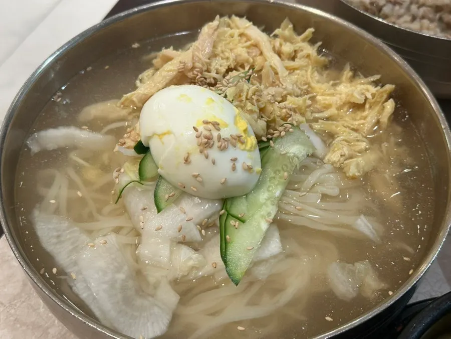 A bowl of clean-tasting hanwoo radish rice